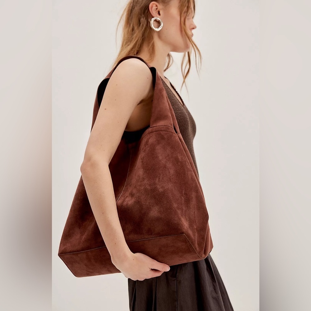 Blair Reversible Vegan Suede Tote - Picture 3 of 10